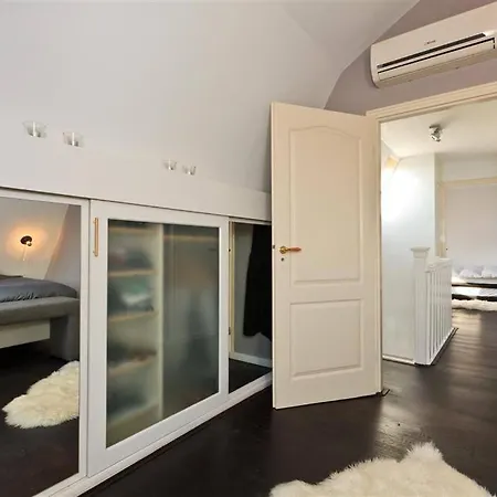 Villa Characteristic And Spacious In The Old Town