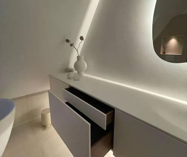 Villa Characteristic And Spacious In The Old Town *