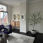 Characteristic And Spacious In The Old Town *