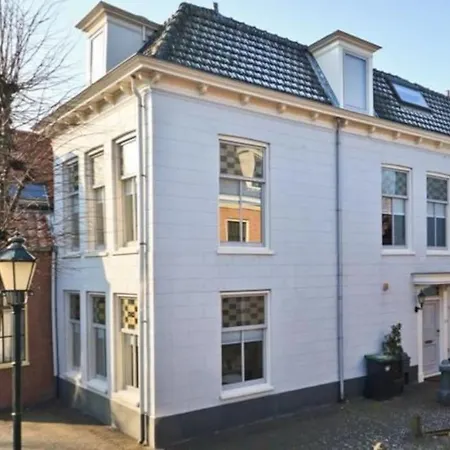 Villa Characteristic And Spacious In The Old Town Noordwijk